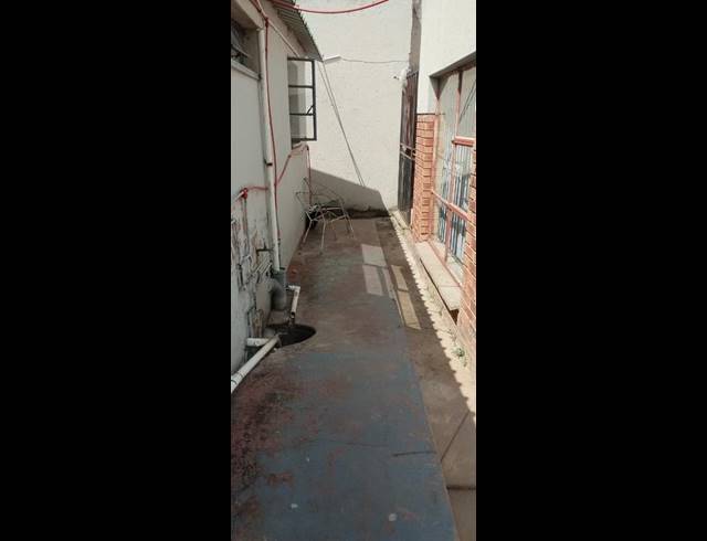 2 BEDROOM HOUSE FOR SALE IN SOSHANGUVE K